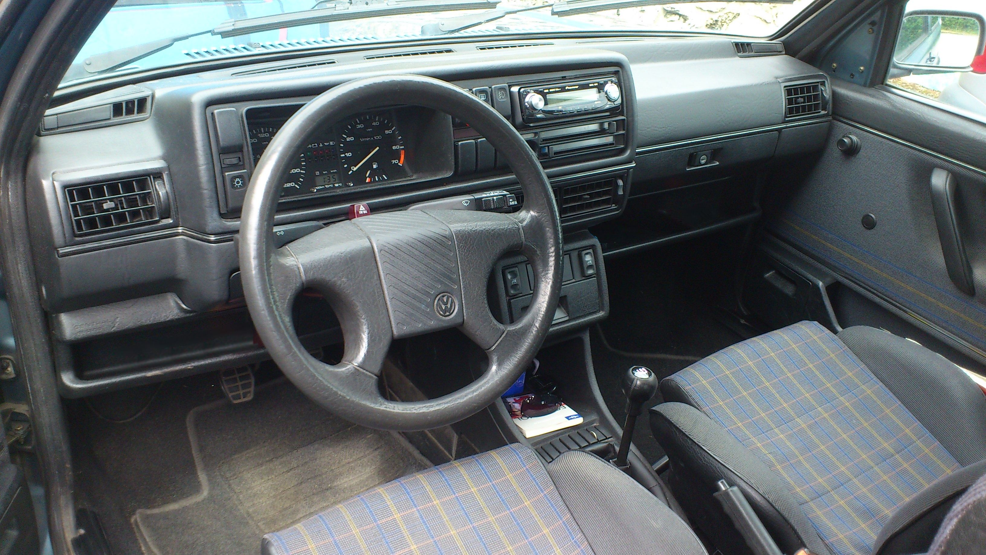 The Old School Review The Mk2 Volkswagen Golf Gti 8v Justdrive There
